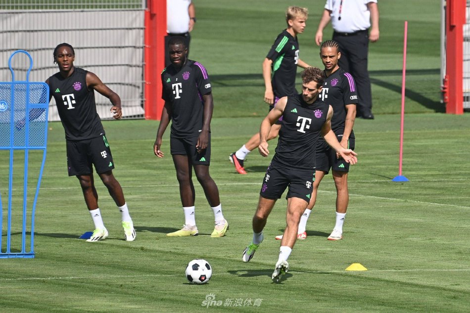 并深深吸引 并深深吸引