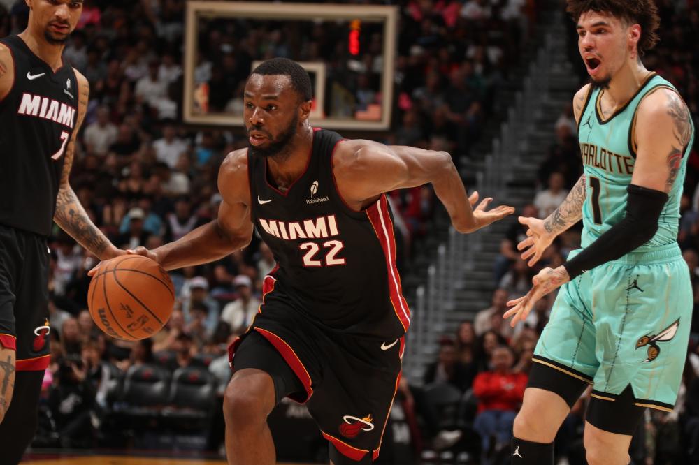 他们依然保 他们依然保